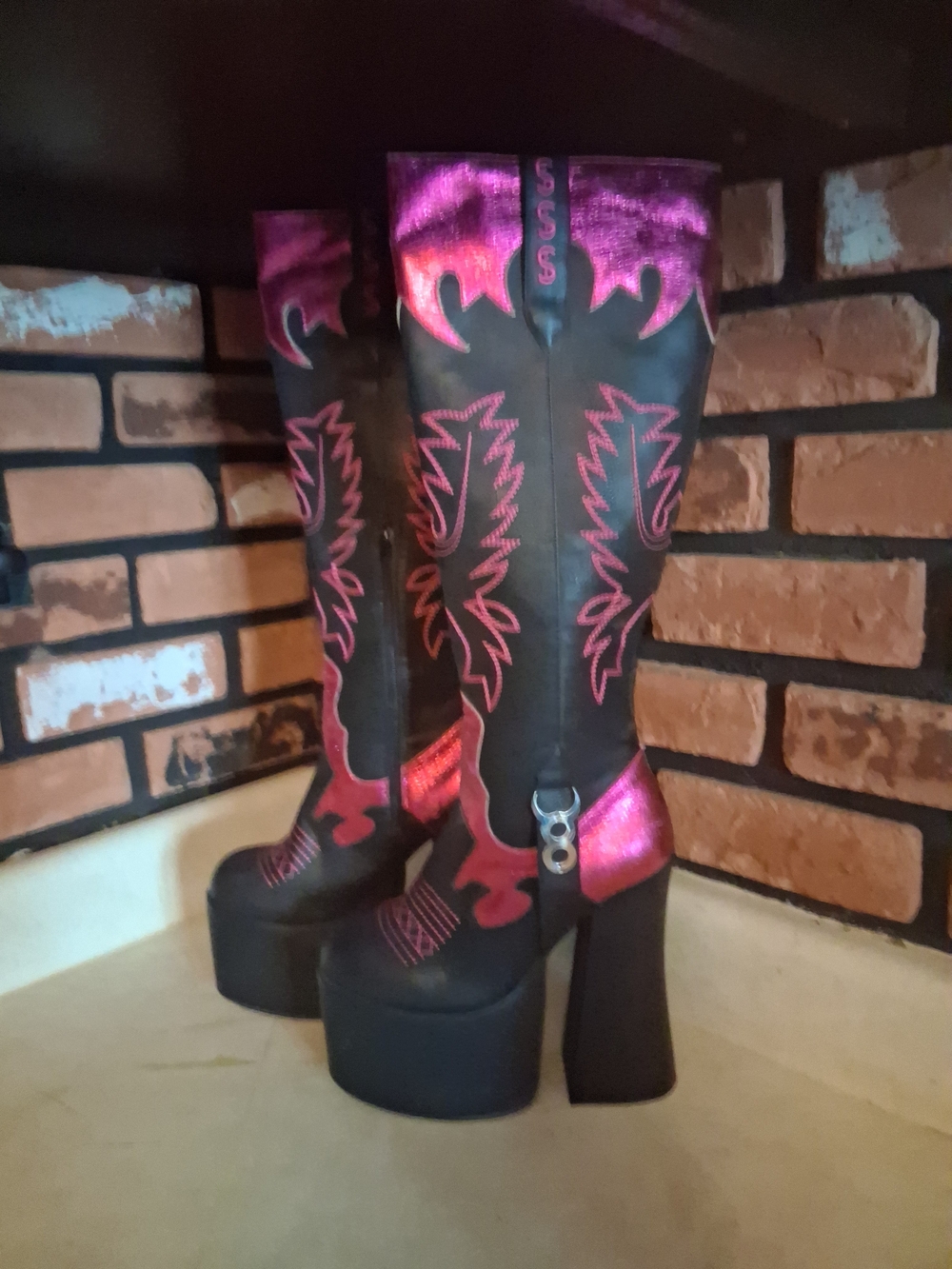 Anthony Wang Black and Metallic Pink Platform Heeled Boots - Women